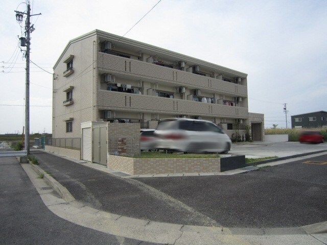 メゾン・ド・ソレイユの物件外観写真