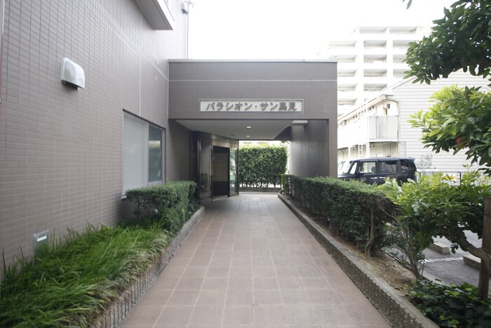 パラシオン・サン鳥見の物件外観写真