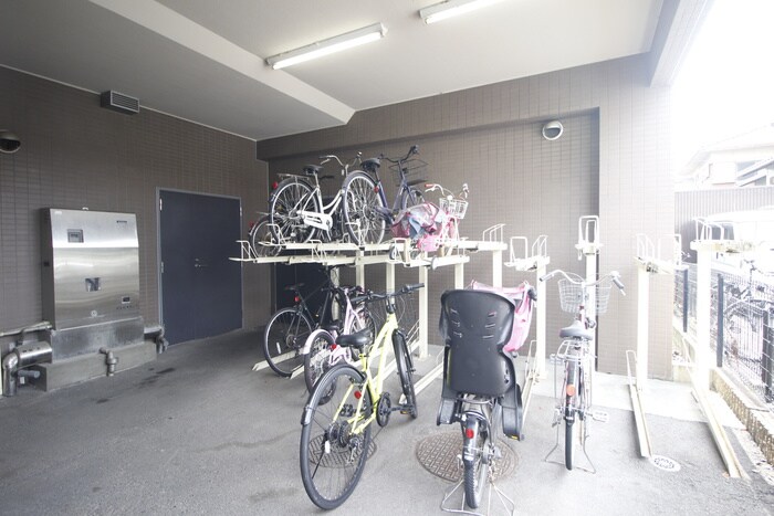 パラシオン・サン鳥見の物件外観写真