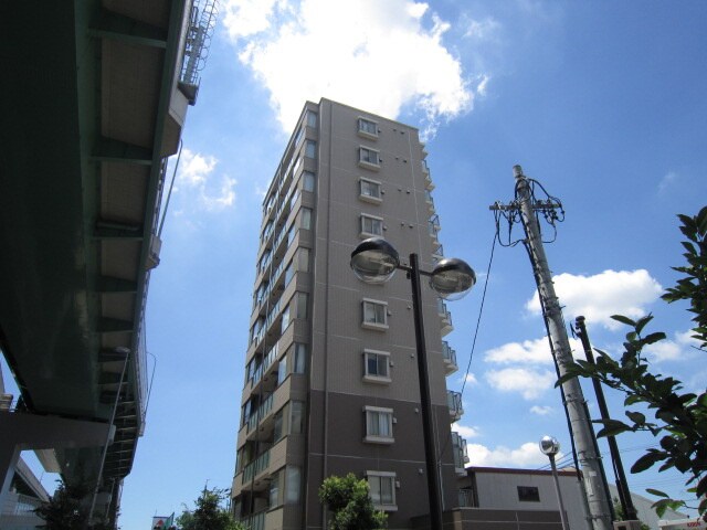 パラシオン・サン鳥見の物件外観写真