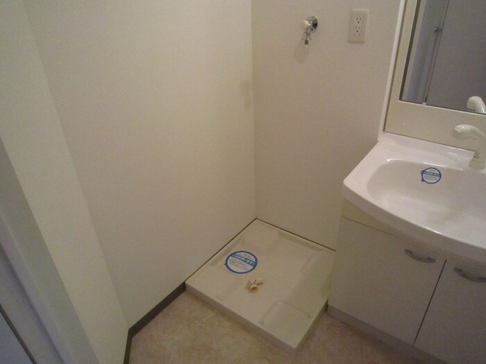 ルーエ白川公園の物件内観写真