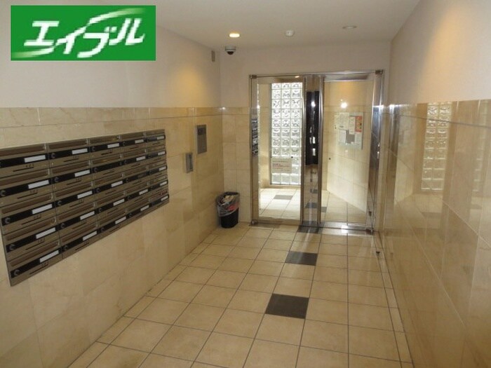 プレストンズ新栄の物件外観写真