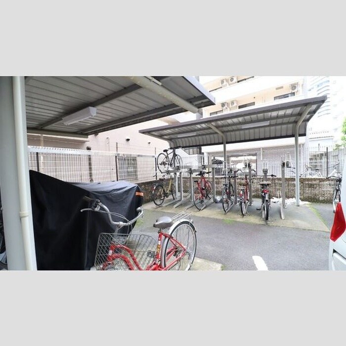 プレストンズ新栄の物件外観写真