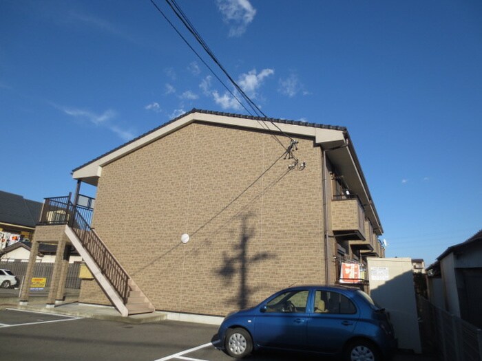 サニーコート曳馬の物件外観写真