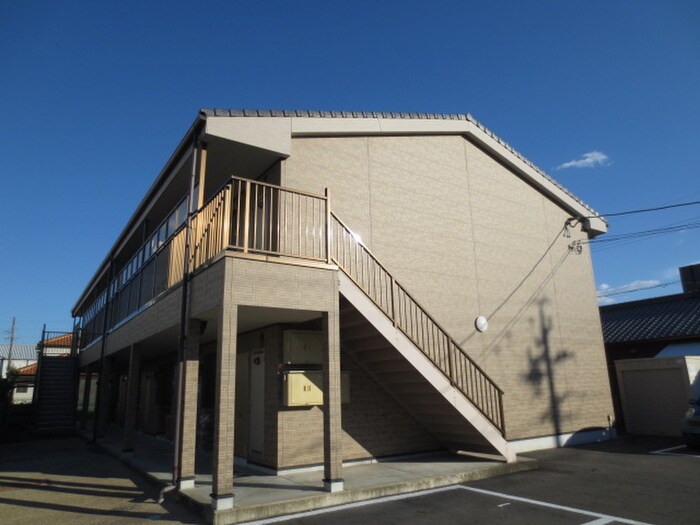 サニーコート曳馬の物件外観写真