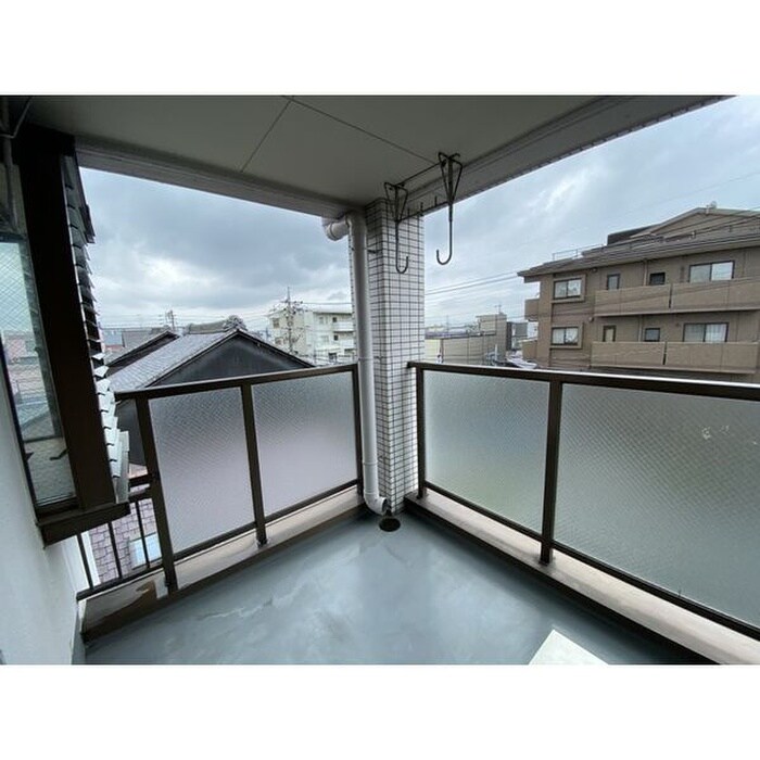 ケアンズロイヤルの物件内観写真