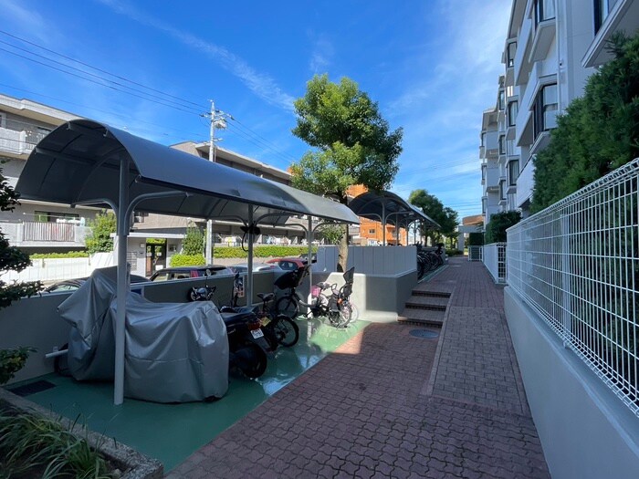 上社パークマンションＤ棟(302)の物件外観写真