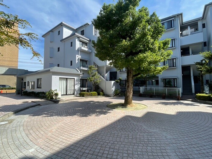 上社パークマンションＤ棟(302)の物件外観写真