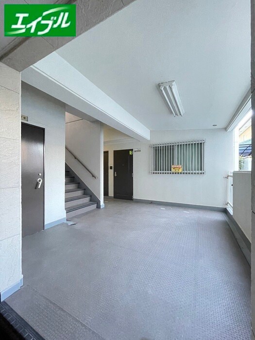 庄京ビルの物件外観写真