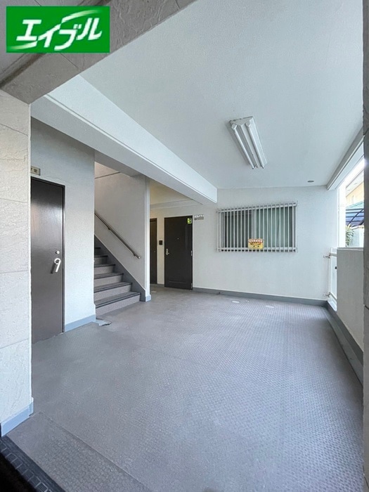 庄京ビルの物件外観写真