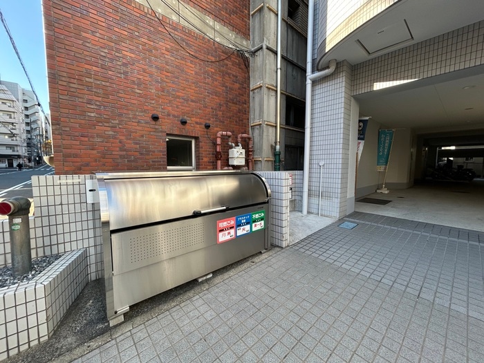 エステート記念橋の物件外観写真