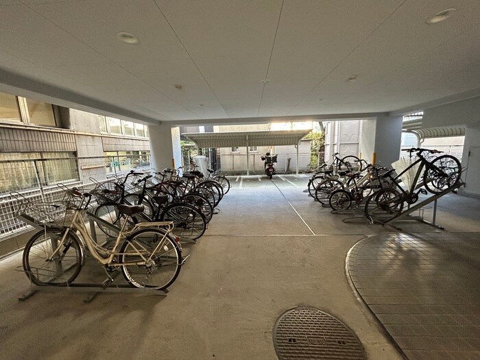 エステート記念橋の物件外観写真