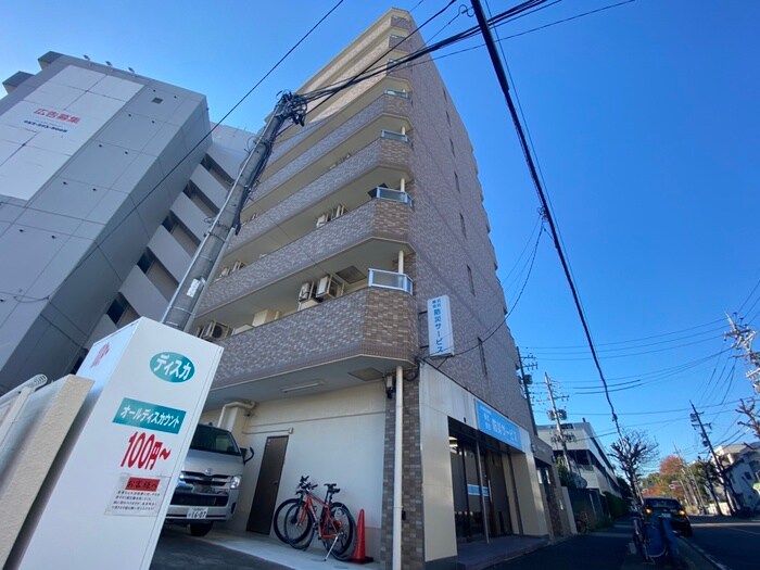 ルミエ－ル芳野の物件外観写真