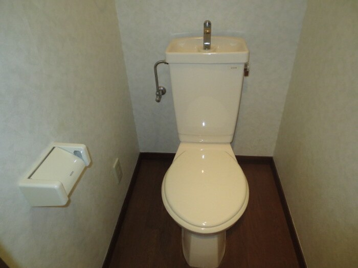 ルミエ－ル芳野の物件内観写真