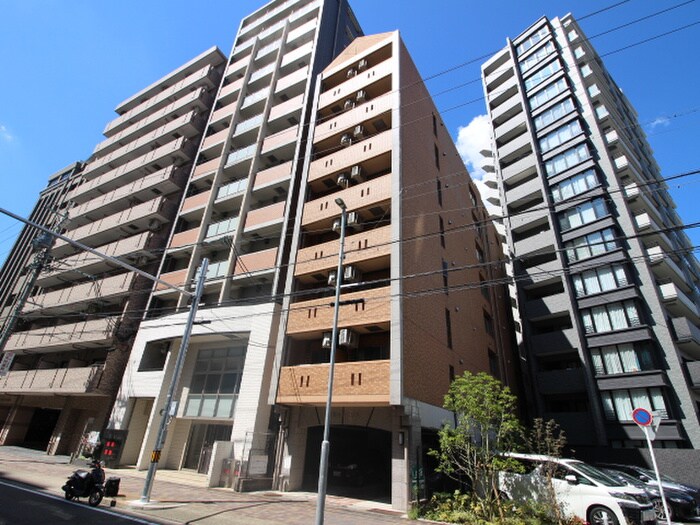 名駅キクイビルの物件外観写真