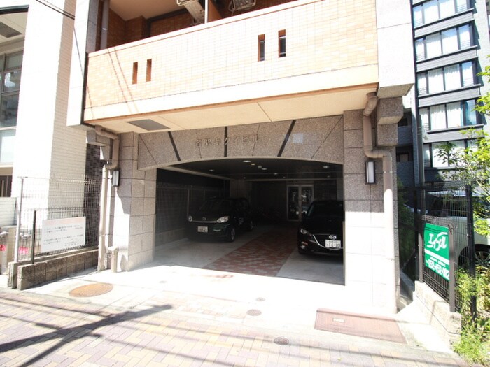 名駅キクイビルの物件外観写真