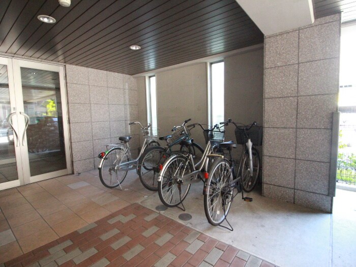 名駅キクイビルの物件外観写真