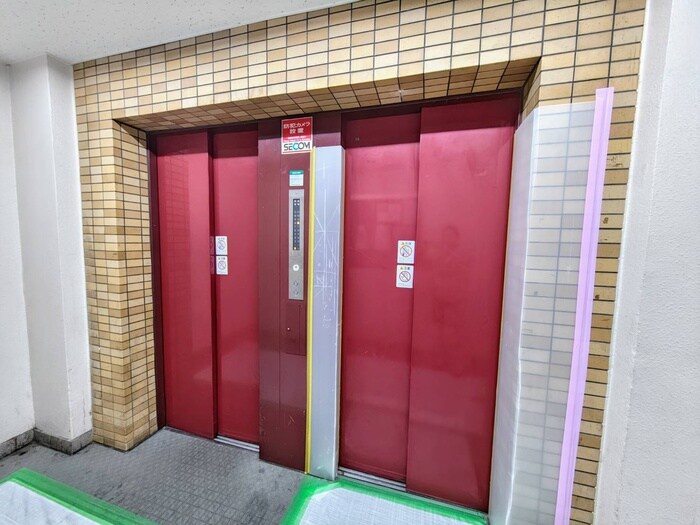 薬師寺ビルヂングの物件外観写真