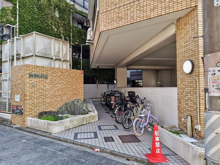 薬師寺ビルヂングの物件外観写真