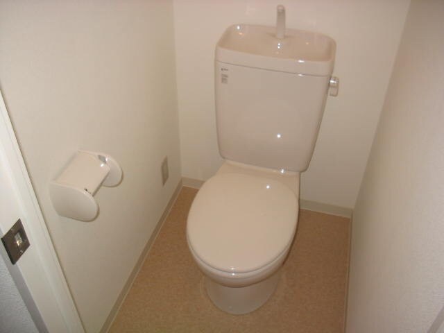 レジデンス名古屋千代田の物件内観写真