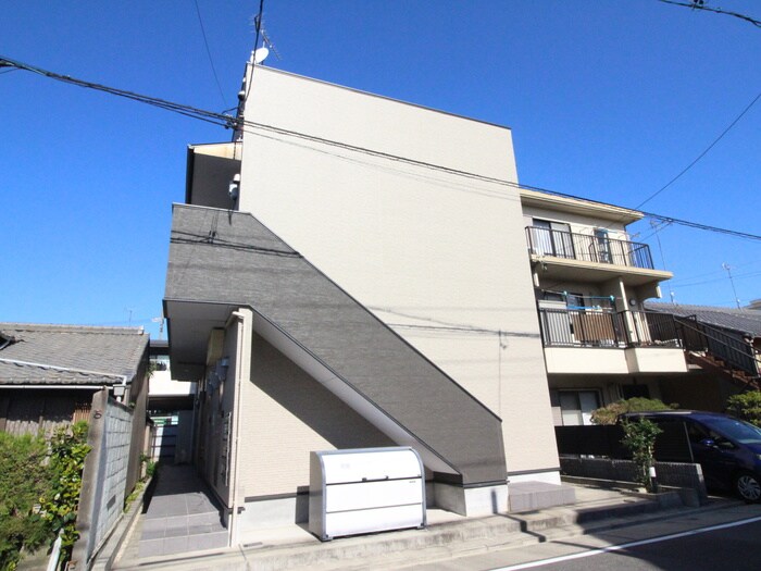 アラブランシュ中村の物件外観写真