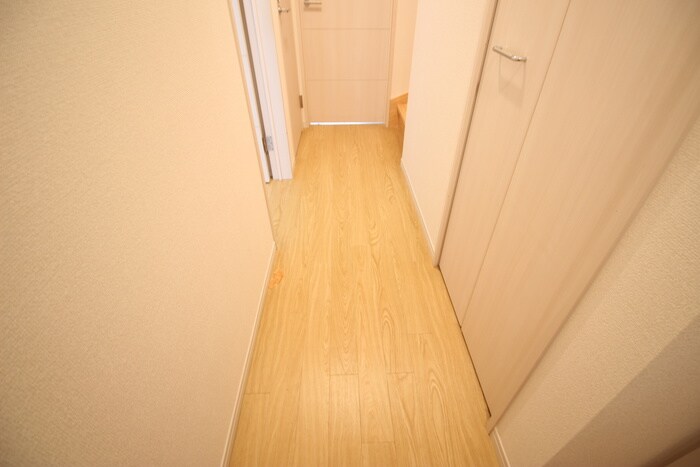 ア－バンコ－ト亀城の物件内観写真