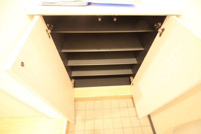 ア－バンコ－ト亀城の物件内観写真