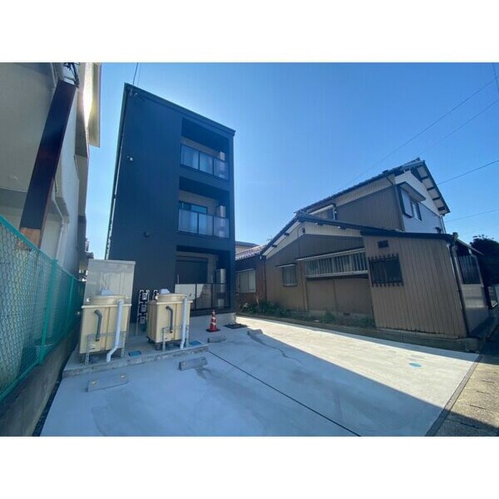 LECOCON稲沢の物件外観写真