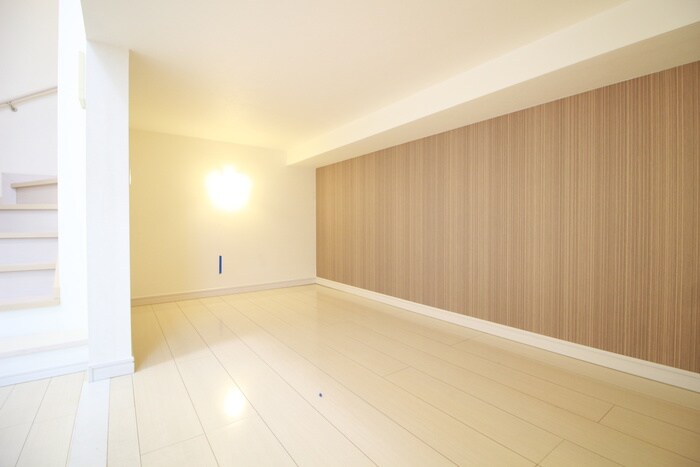Ｒｅｓｉｄｅｎｃｉａ観音町の物件内観写真