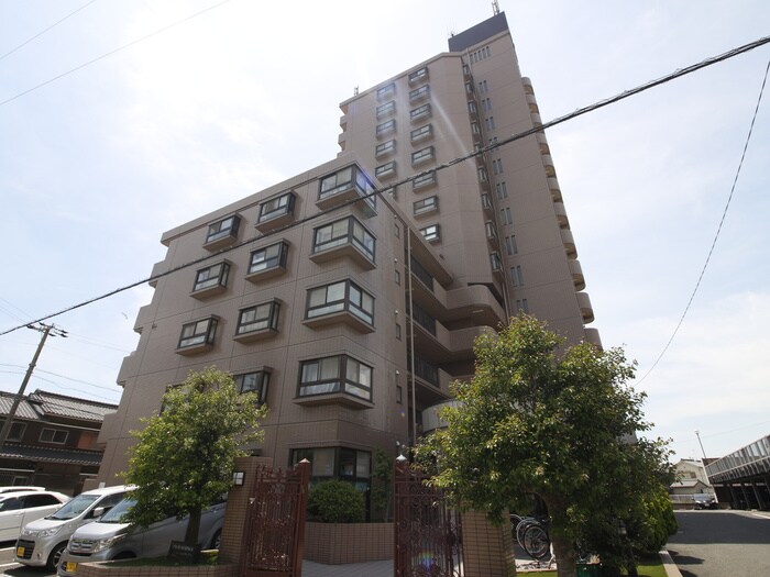 パームスプリングスの物件外観写真