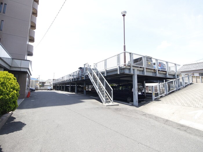 パームスプリングスの物件外観写真