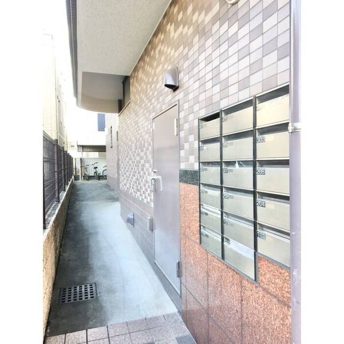 サリチェ八田の物件外観写真