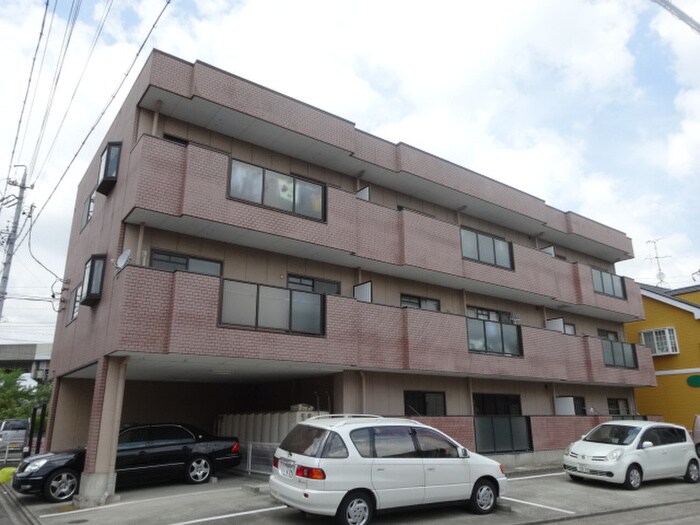 サニーシャトーの物件外観写真