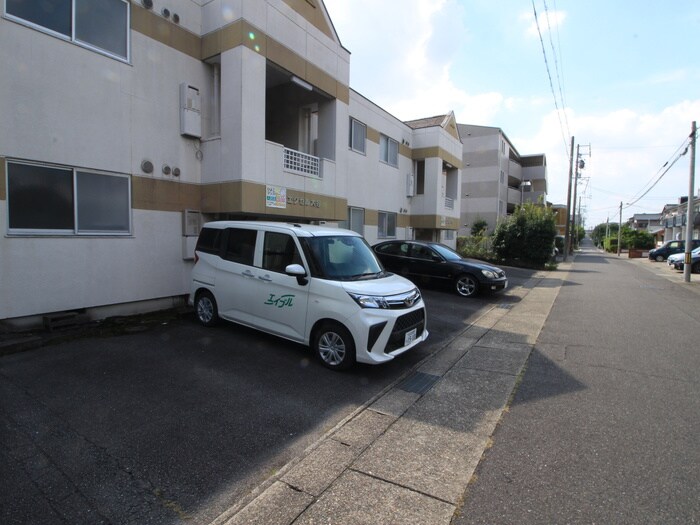 エクセル大谷の物件外観写真