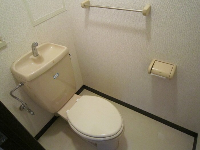 クレストヒルズ東山の物件内観写真