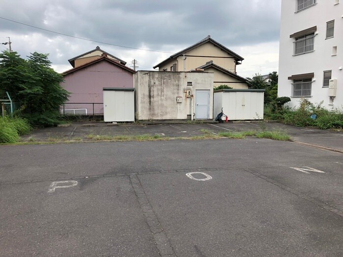 ヴィラナリー尾西　1号棟の物件外観写真