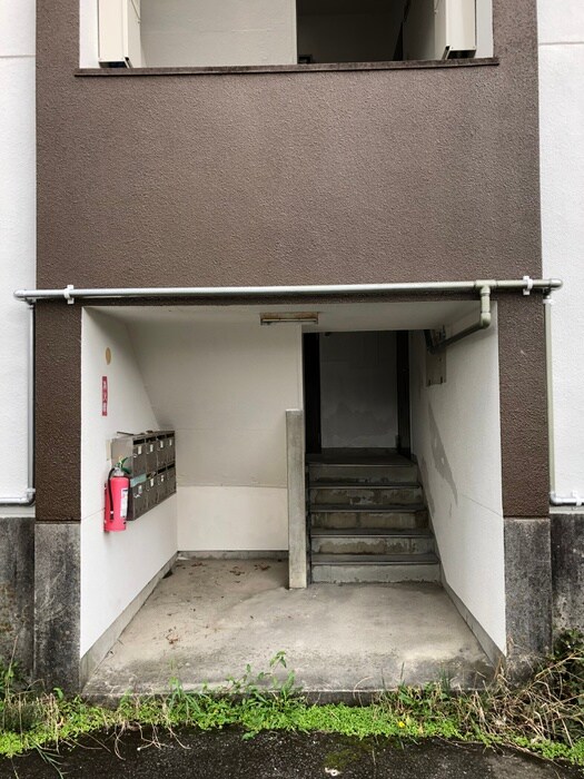 ヴィラナリー尾西　1号棟の物件外観写真