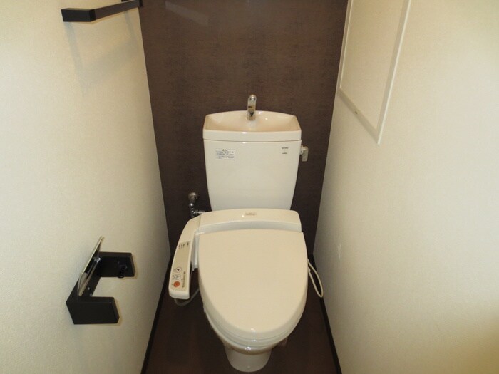 エルミタ－ジュ桜山の物件内観写真