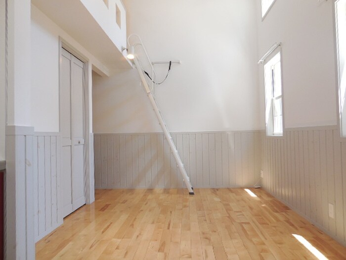 ロフト壱番館の物件内観写真