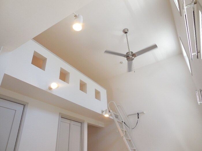 ロフト壱番館の物件内観写真