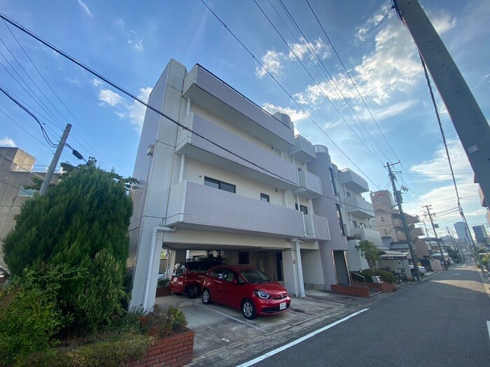 ル・ブラン本山の物件外観写真