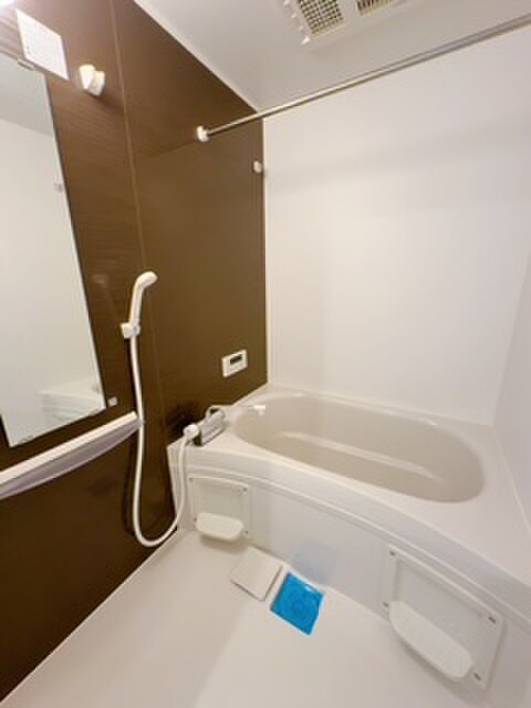 ＬＥ　ＣＯＣＯＮ守山Ⅲの物件内観写真