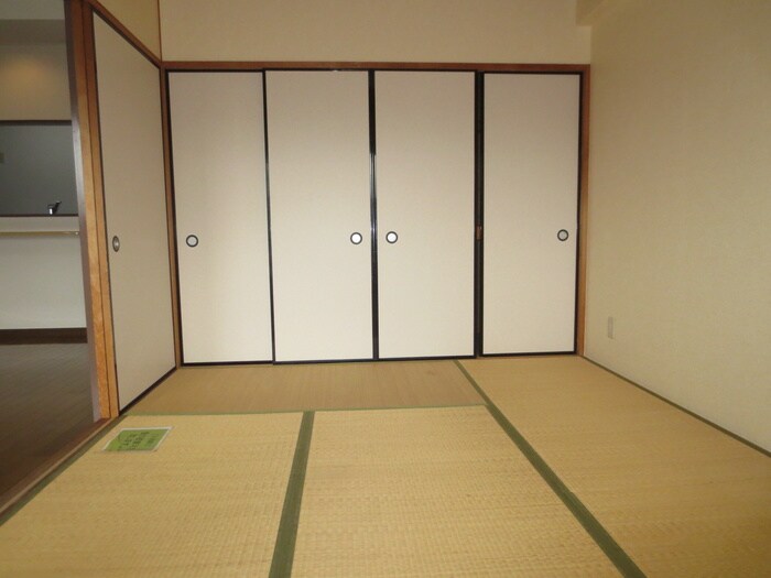 グランプラス西島の物件内観写真