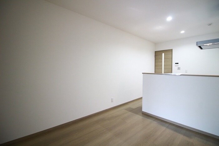 コンフォール鳴浜の物件内観写真