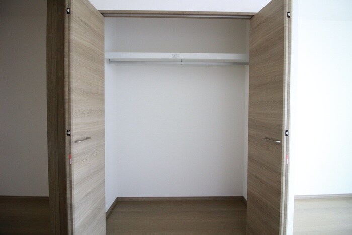 コンフォール鳴浜の物件内観写真