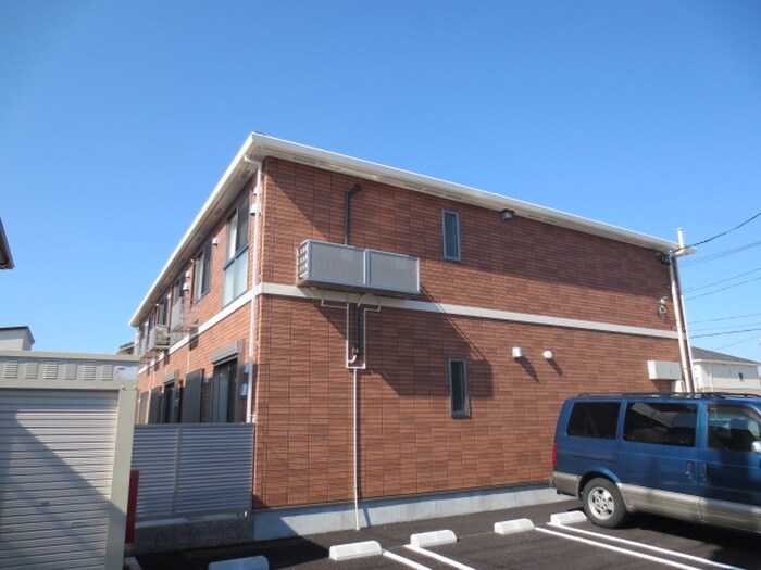 リヤンの物件外観写真