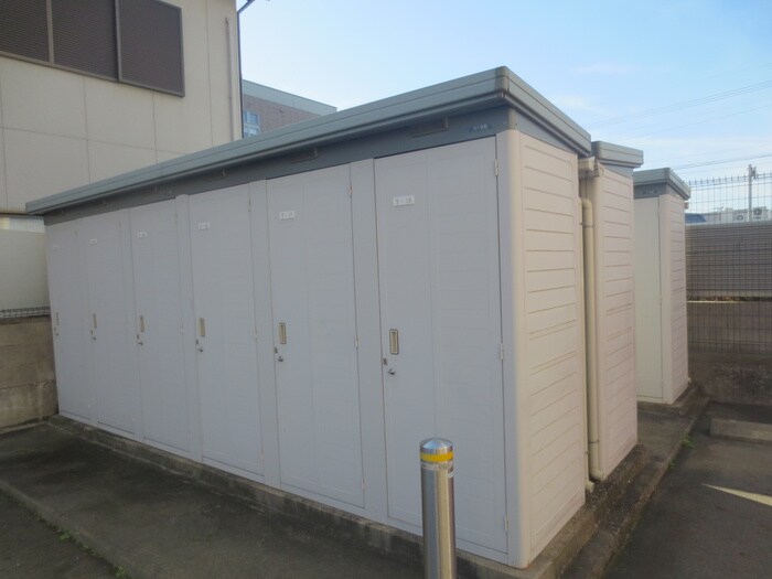 ロアール二子町の物件外観写真