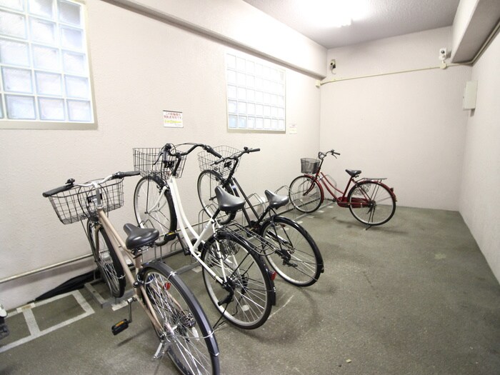 パルナス栄の物件外観写真