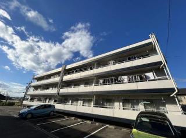 衣浦マンションの物件外観写真