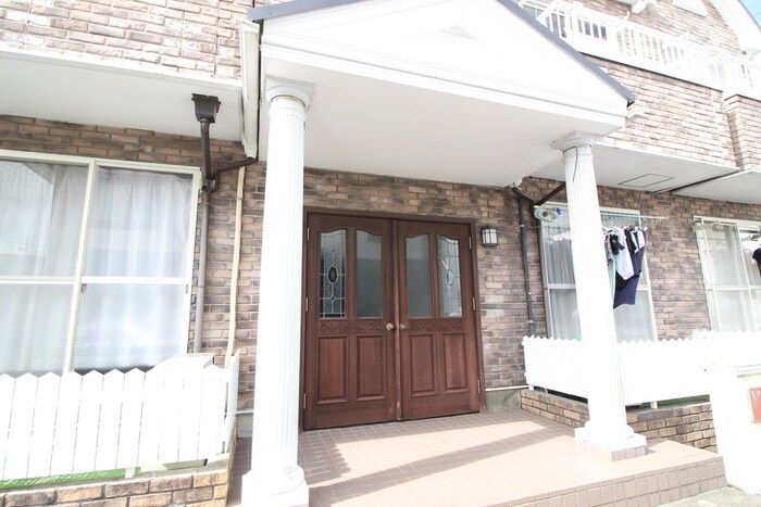 コーポラスウイングの物件外観写真